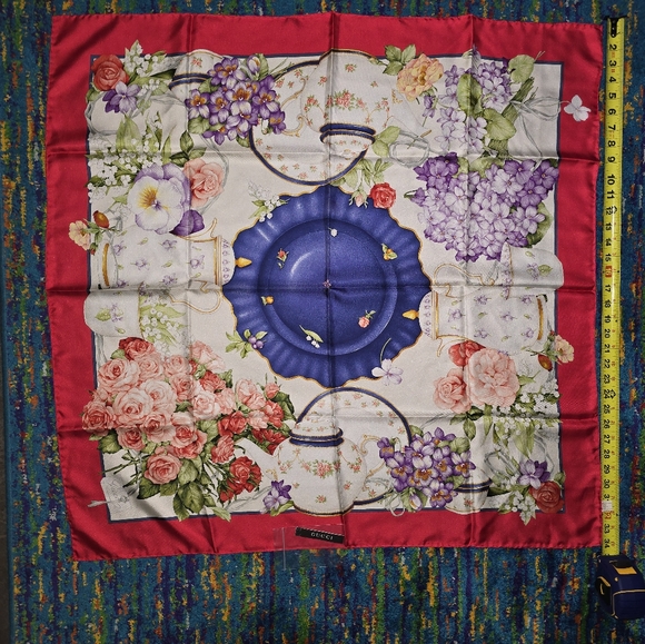 EUC Gucci Floral Teapot 100% Silk Scarf Made In  Italy. - Picture 1 of 7